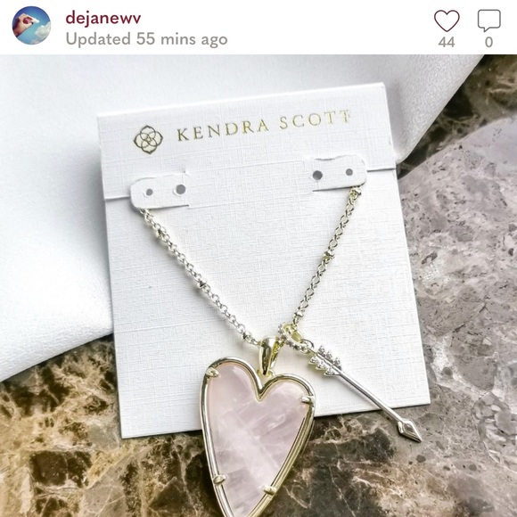 KENDRA SCOTT Ansley Heart Pendant Necklace In Rose Quartz - Picture 8 of 16